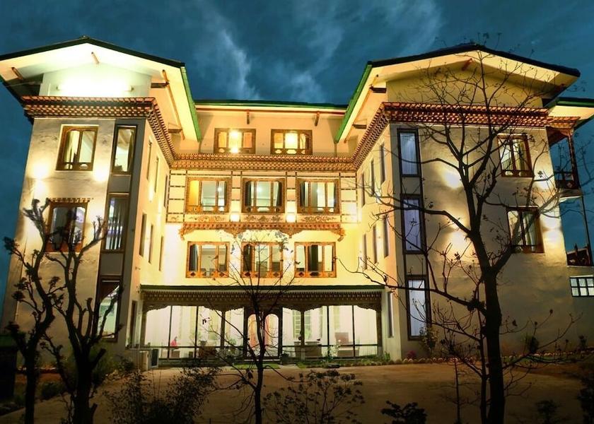  Paro Facade