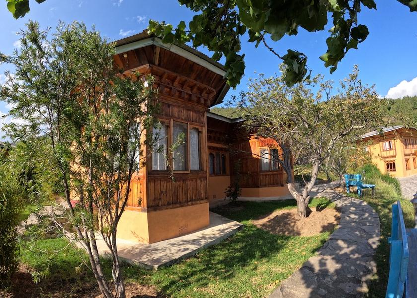 Paro Paro Exterior
