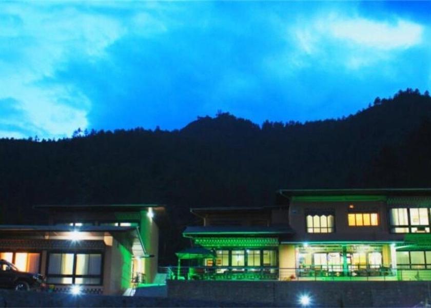  Paro Facade