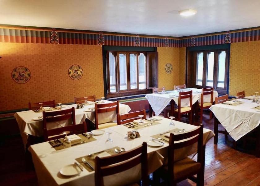 Paro Paro Restaurant