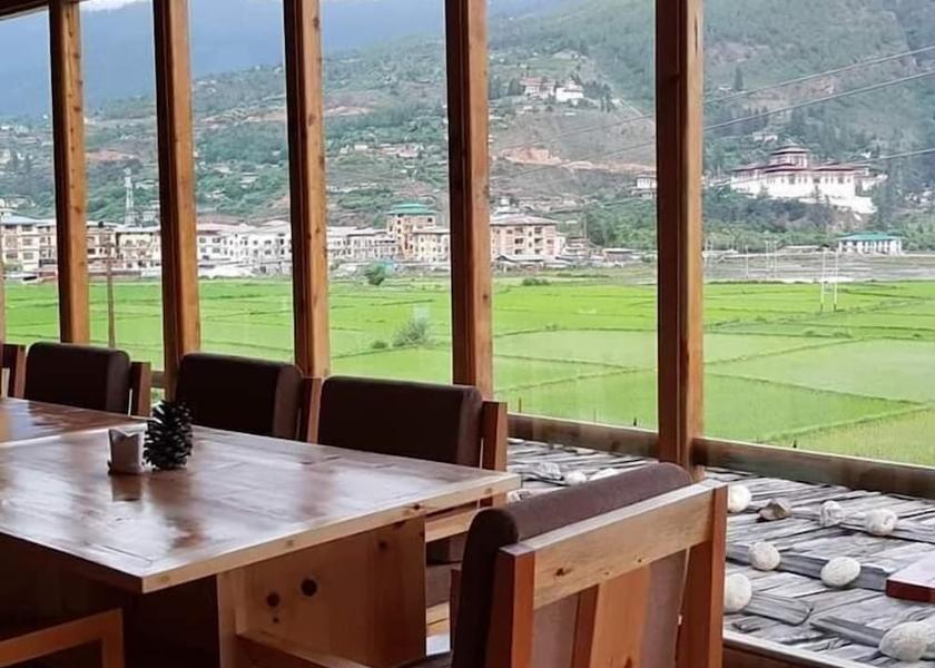  Paro Interior Entrance