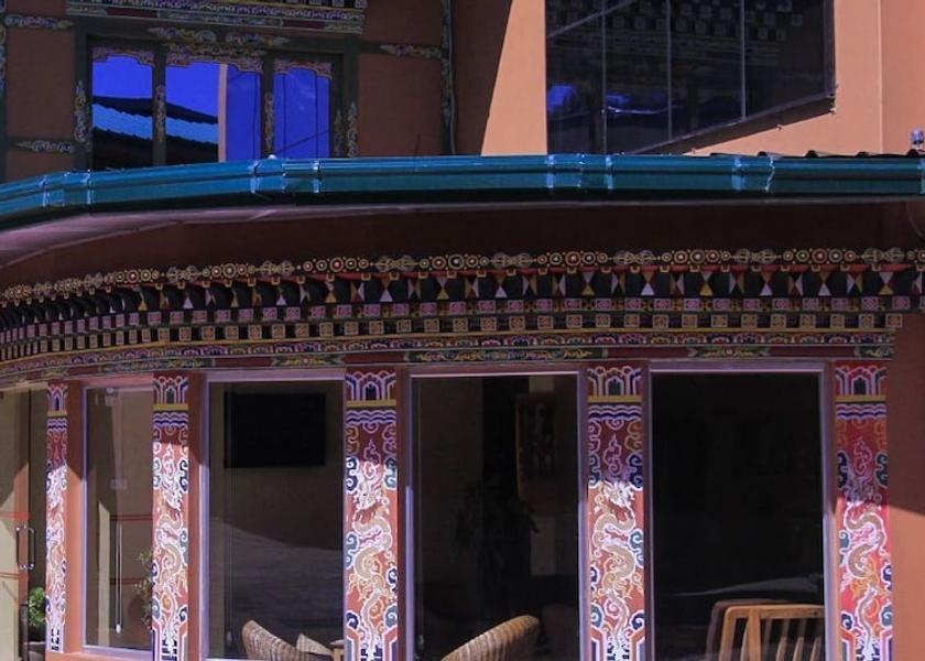  Paro Exterior Detail