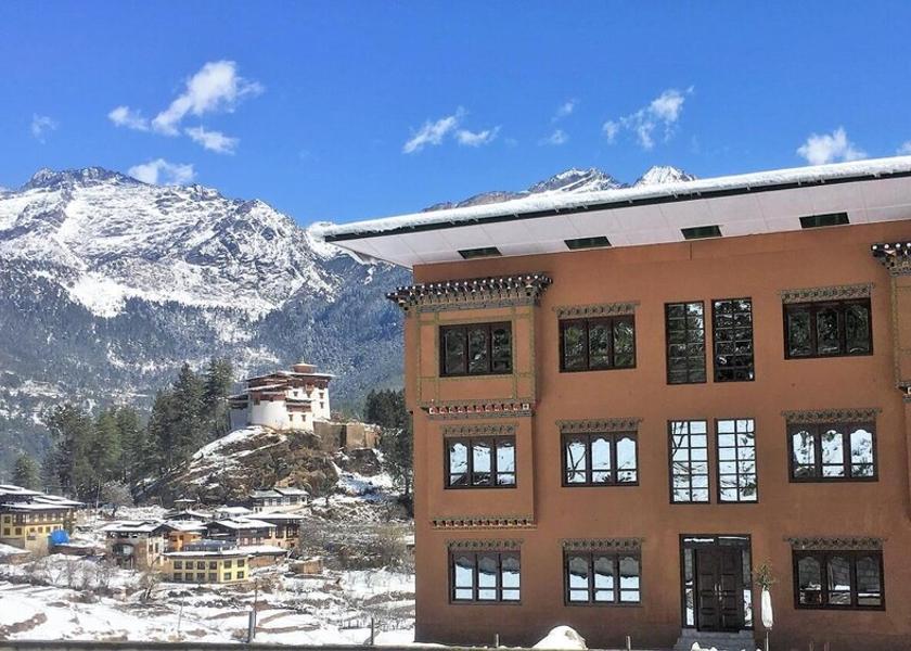  Paro Exterior Detail