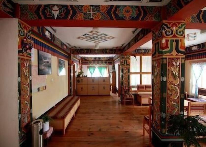  Paro Interior Entrance
