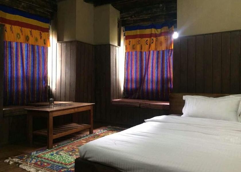  Paro Room