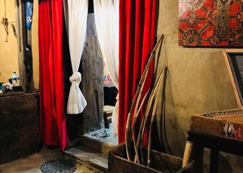  Paro Interior Entrance