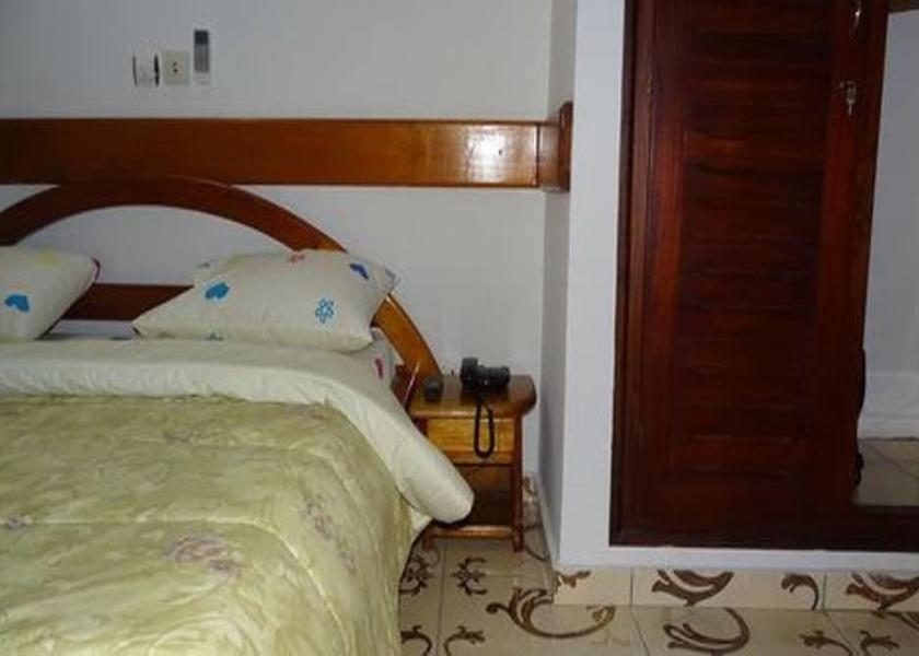 Abidjan Abidjan Room