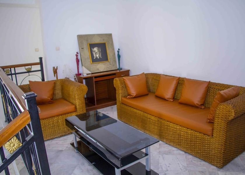  Abidjan Living Area