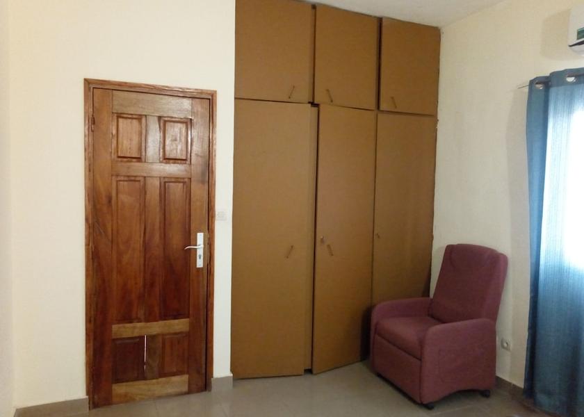  Abidjan Room