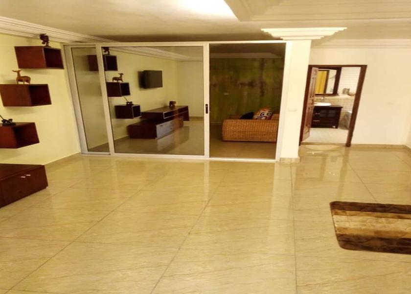  Abidjan Executive Lounge
