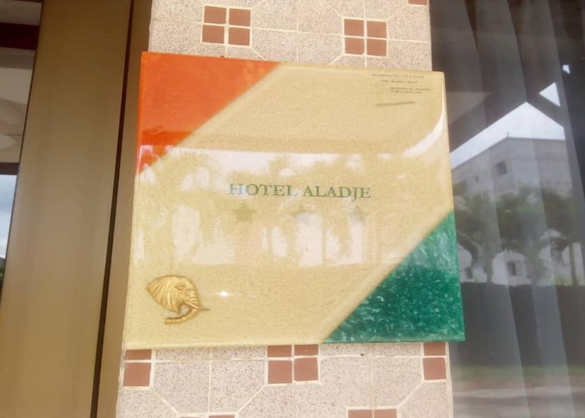  Abidjan Entrance