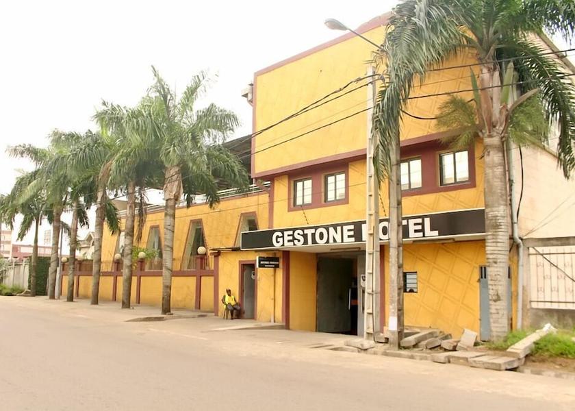  Abidjan Exterior Detail