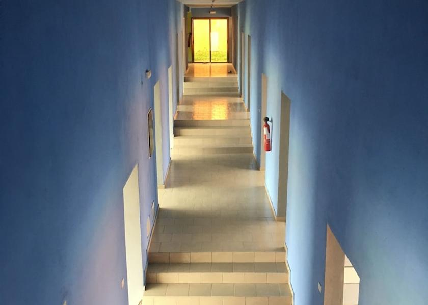  Abidjan Interior Entrance