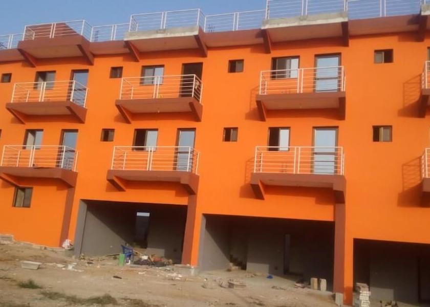  Abidjan Exterior Detail