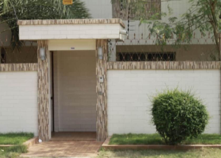  Abidjan Exterior Detail