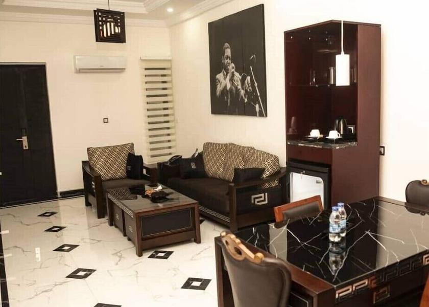 Abidjan Abidjan Room