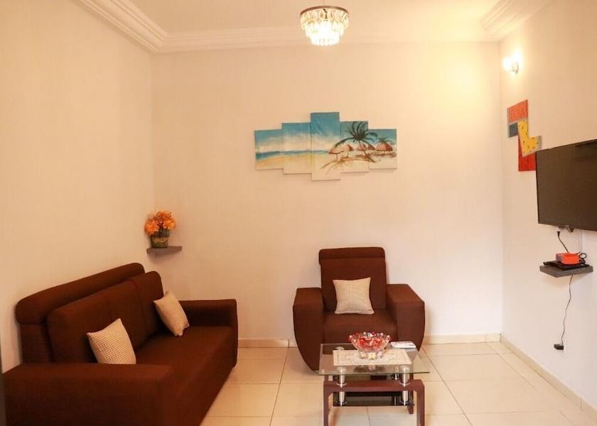  Abidjan Living Area
