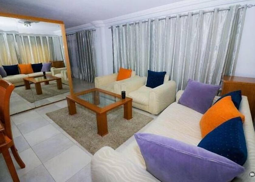  Abidjan Interior Entrance