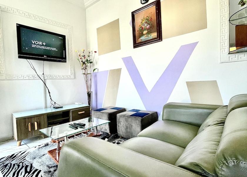  Douala Living Area