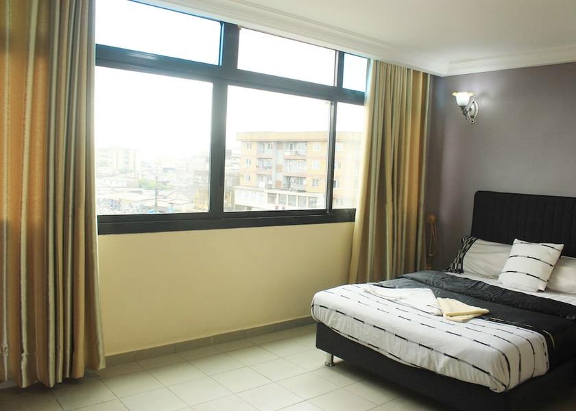  Douala Room