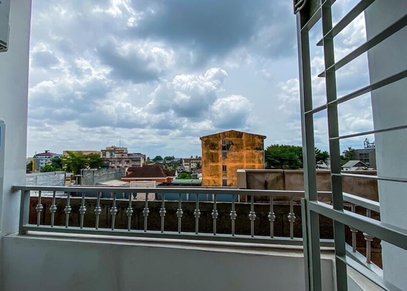  Douala Terrace
