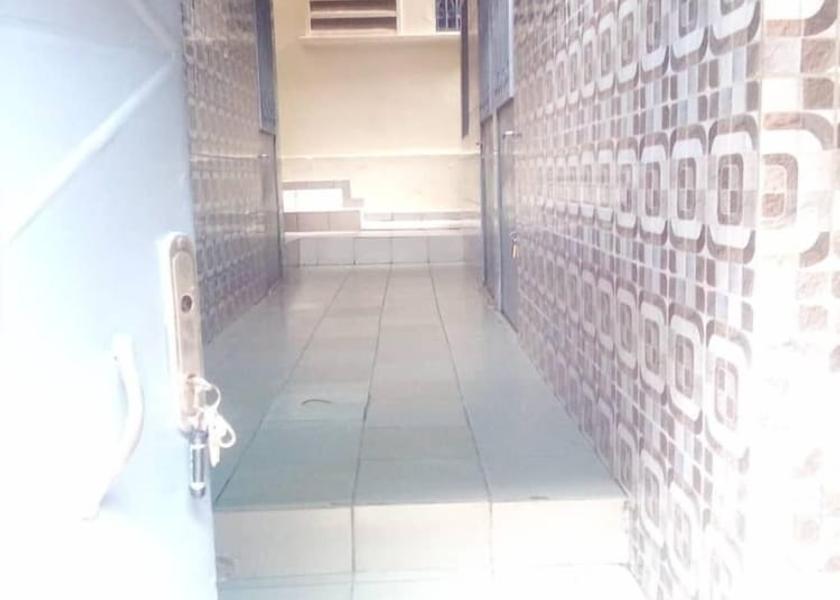  Douala Interior Entrance