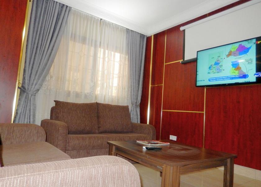  Douala Room