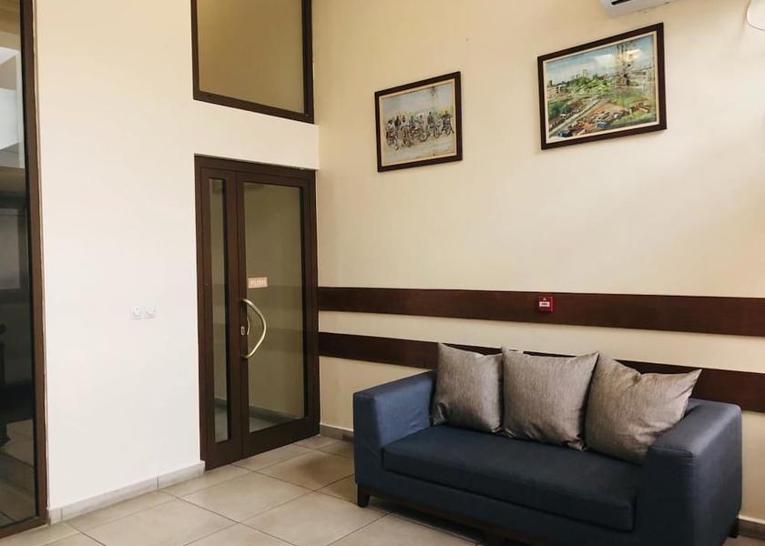  Douala Lobby