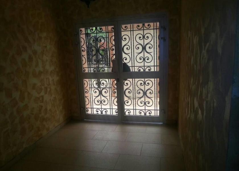  Douala Interior Entrance