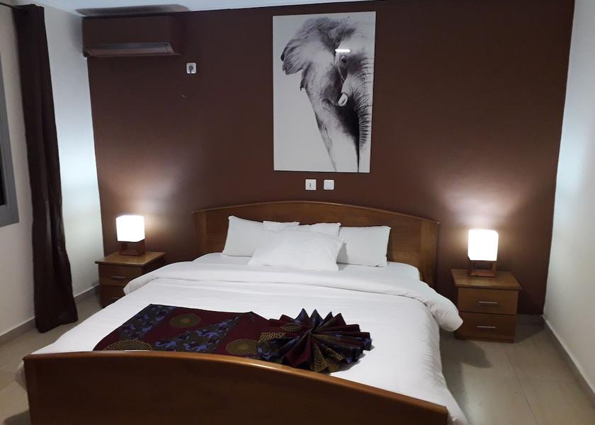  Douala Room