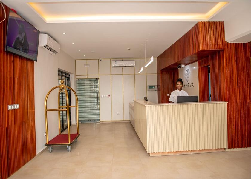  Douala Reception