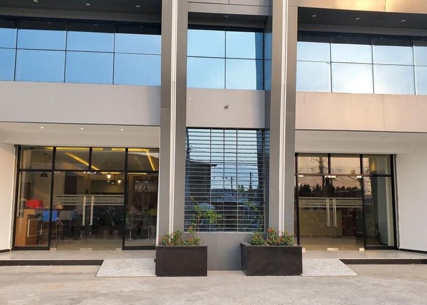  Douala Exterior Detail