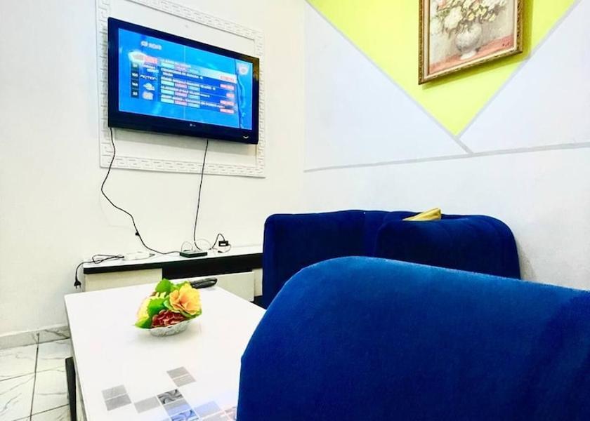  Douala Interior Entrance