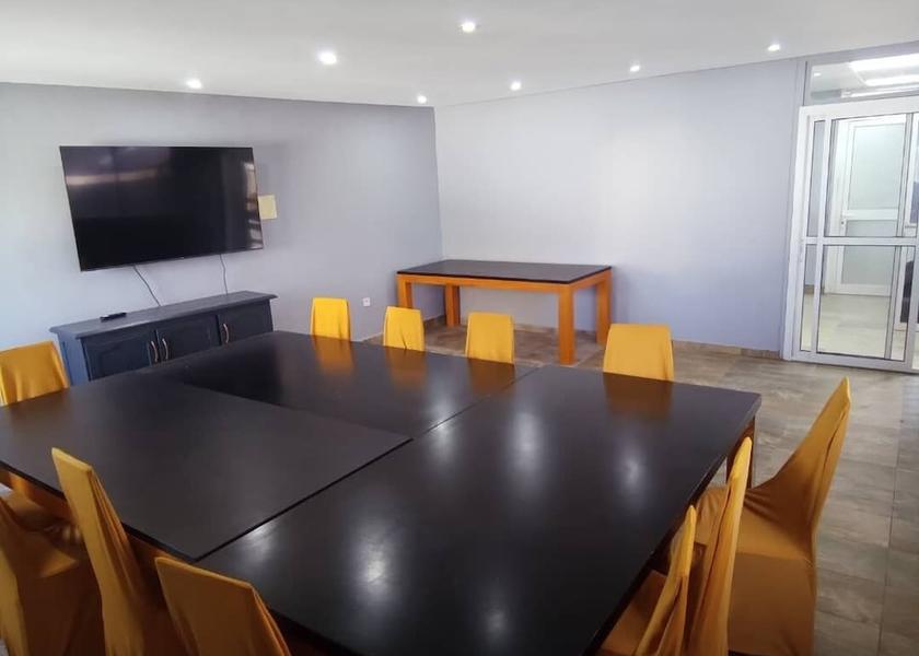  Douala Meeting Room