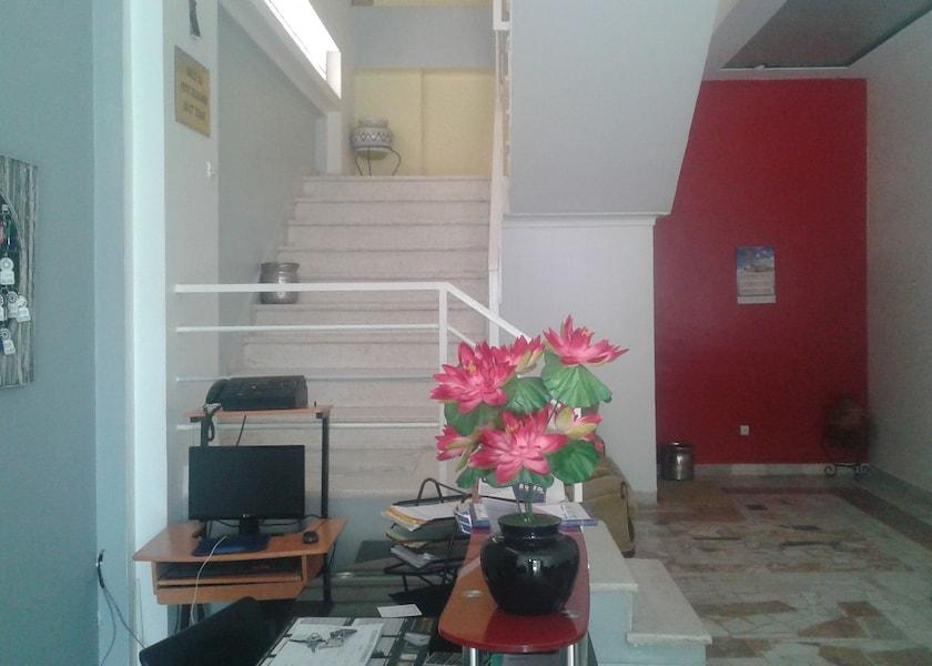  Constantine Reception
