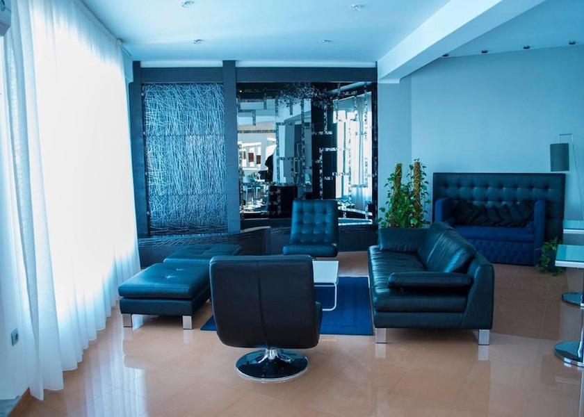  Algiers Lobby