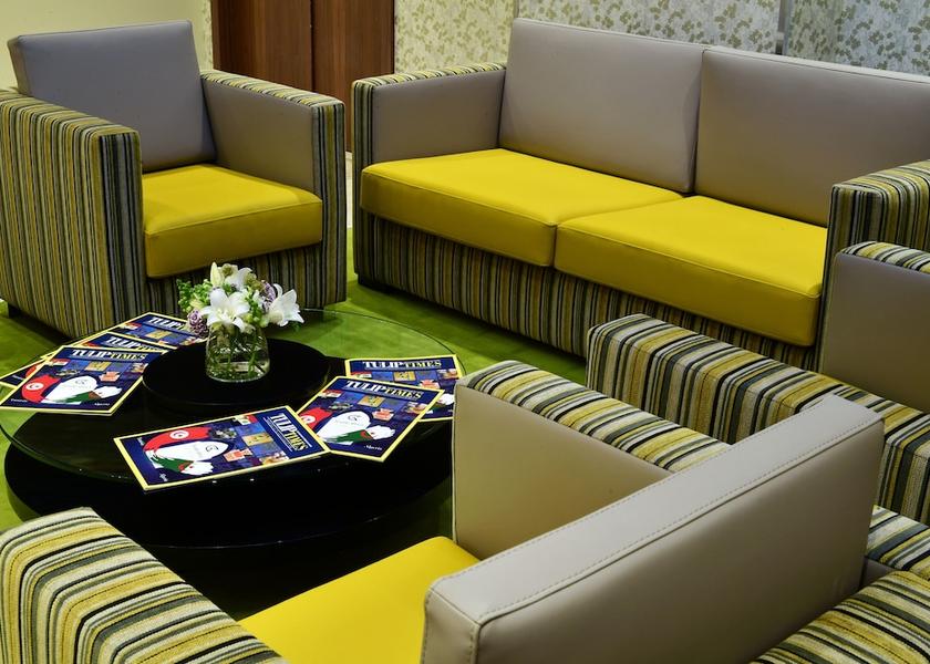  Algiers Lobby