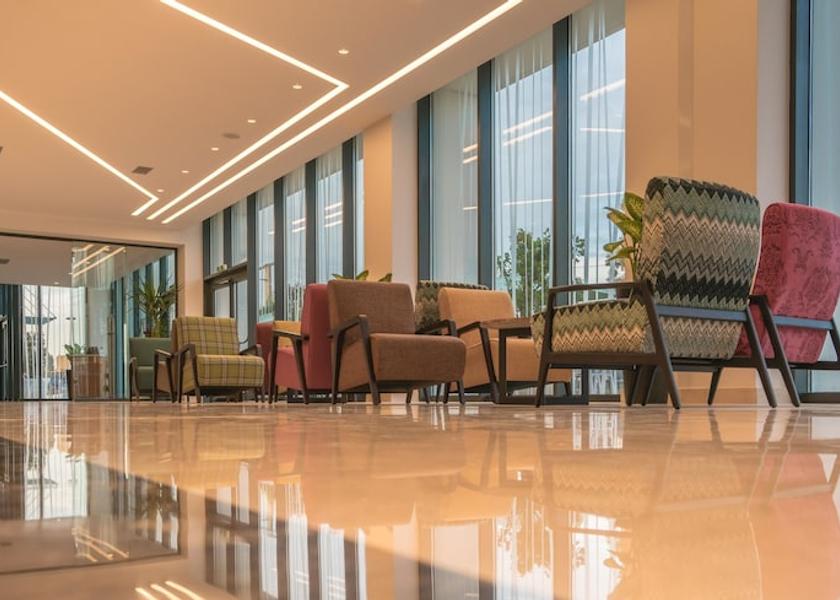  Algiers Lobby