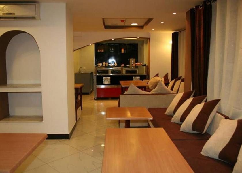  Oran Lobby