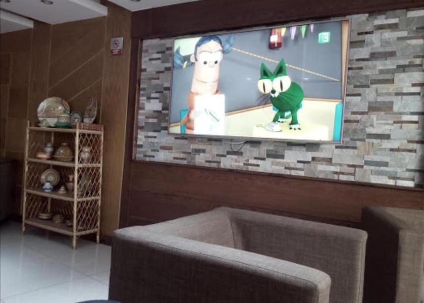  Oran Lobby