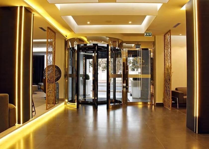  Oran Lobby