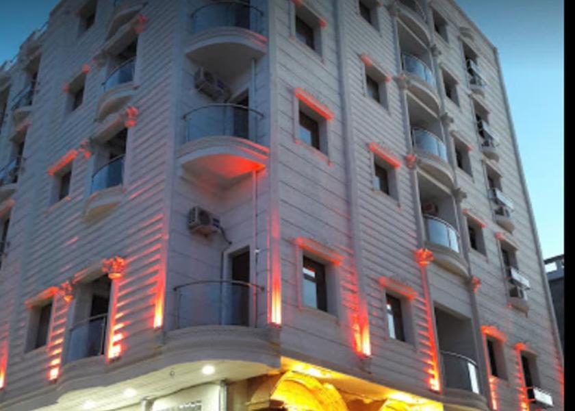  Oran Facade