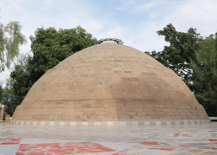  Serrekunda Exterior Detail