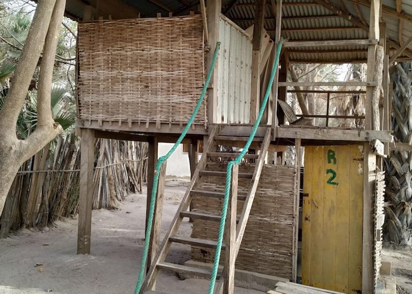  Kartong Exterior Detail