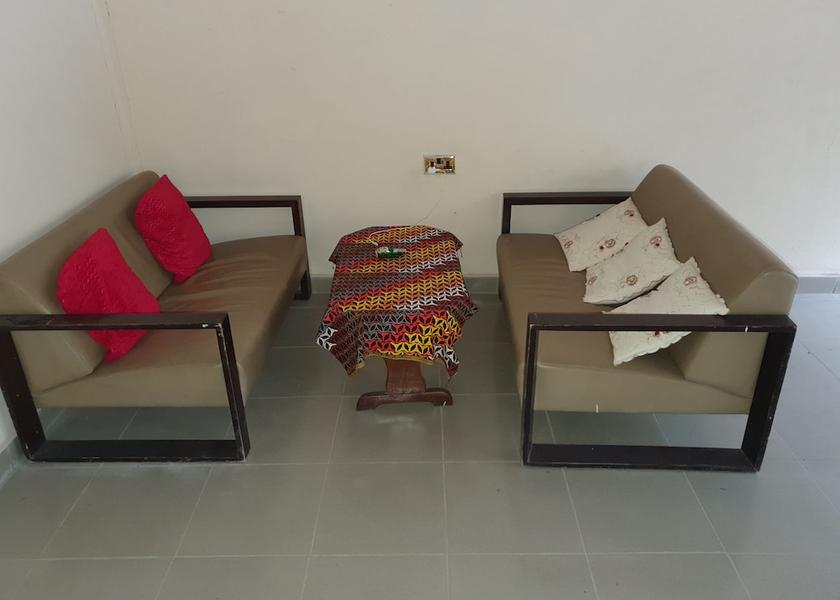 Gunjur Lobby