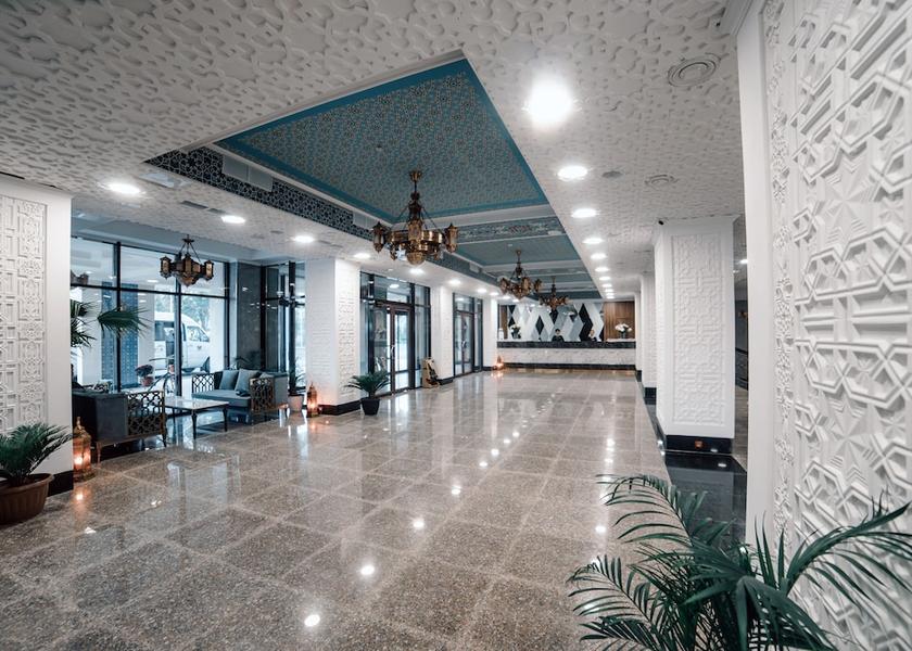  Osh Interior Entrance