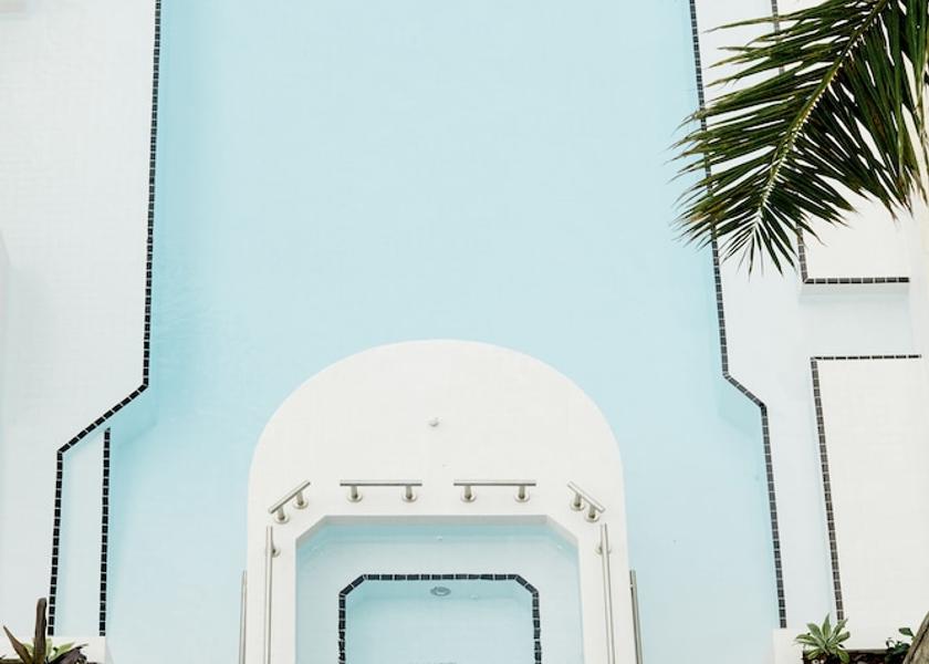  Seven Mile Beach Pool