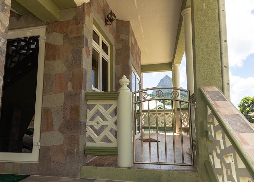  Soufriere Terrace