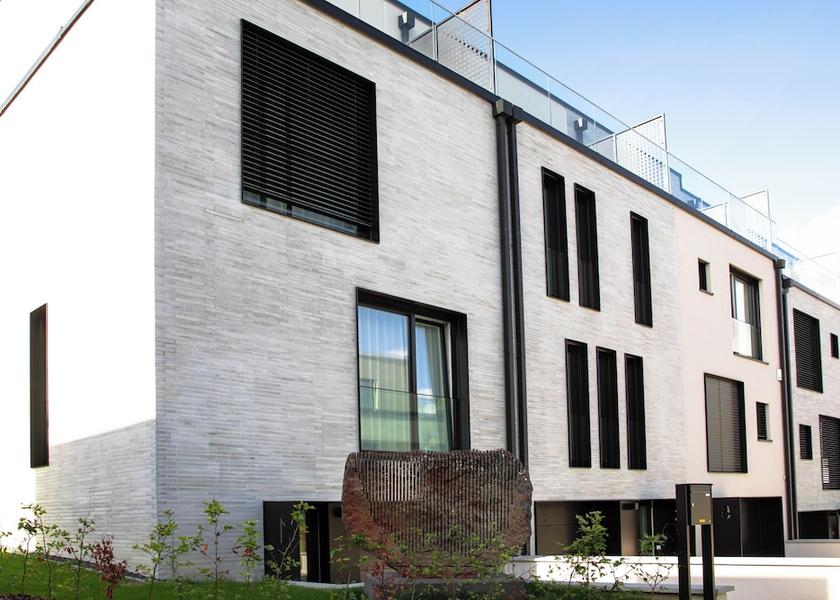 Canton Luxembourg Strassen Facade