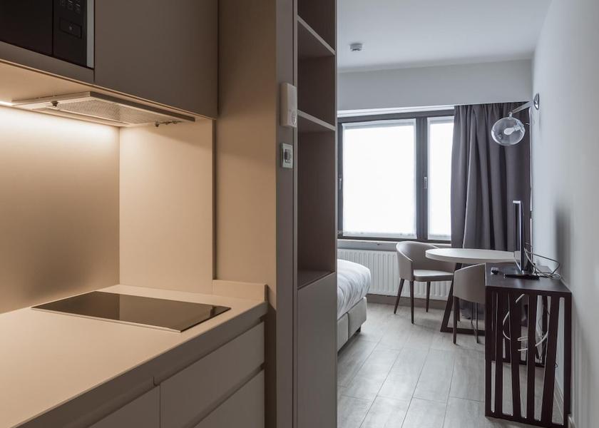  Luxembourg City Room